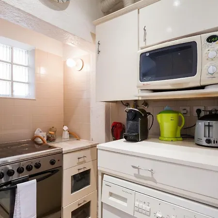 Apartment Flh Janelas Verdes Charming Flat *